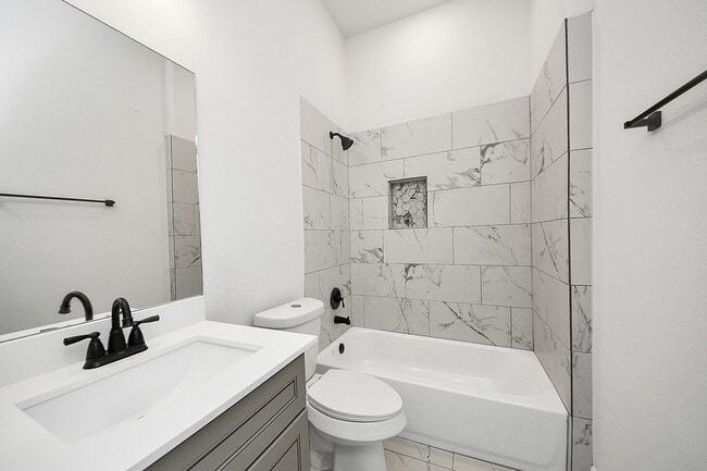 Building Photo - 4338 Avron Dr