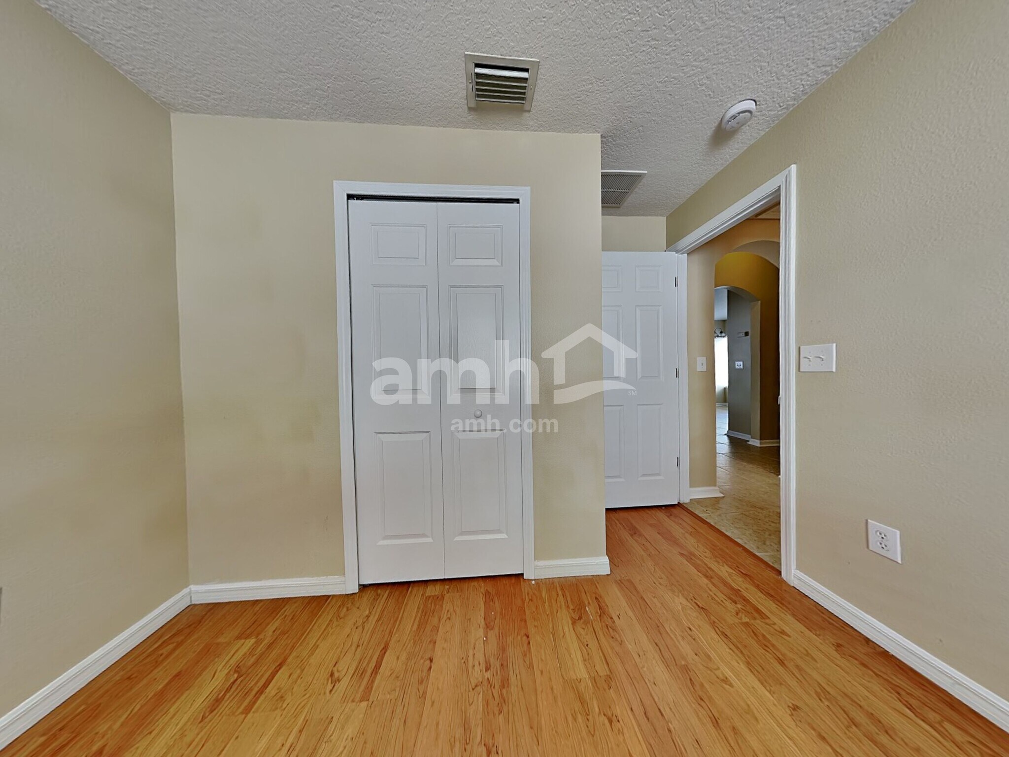 Building Photo - 532 Scarlet Maple Ct