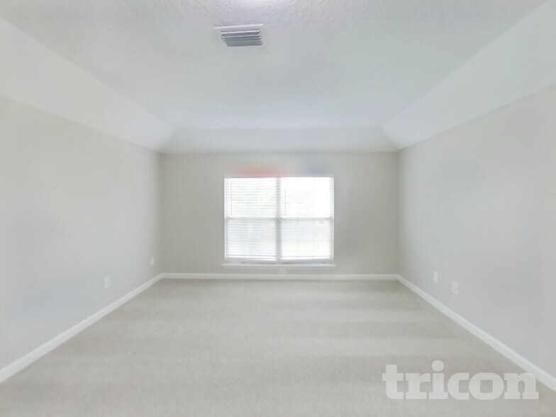 Building Photo - 1137 Hideaway Dr N