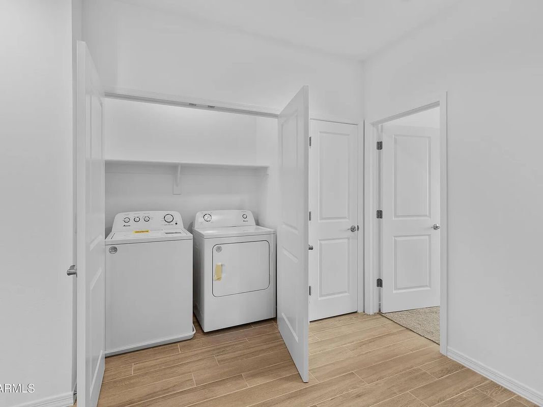 Building Photo - 15636 N 29th St