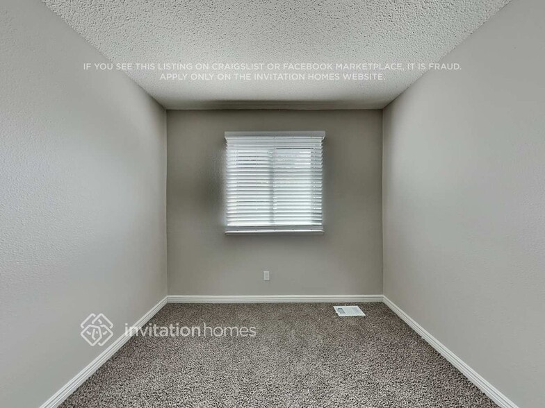 Building Photo - 960 Piros Dr