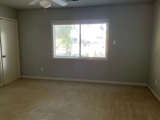 Building Photo - 1828 Eagle Branch Cove