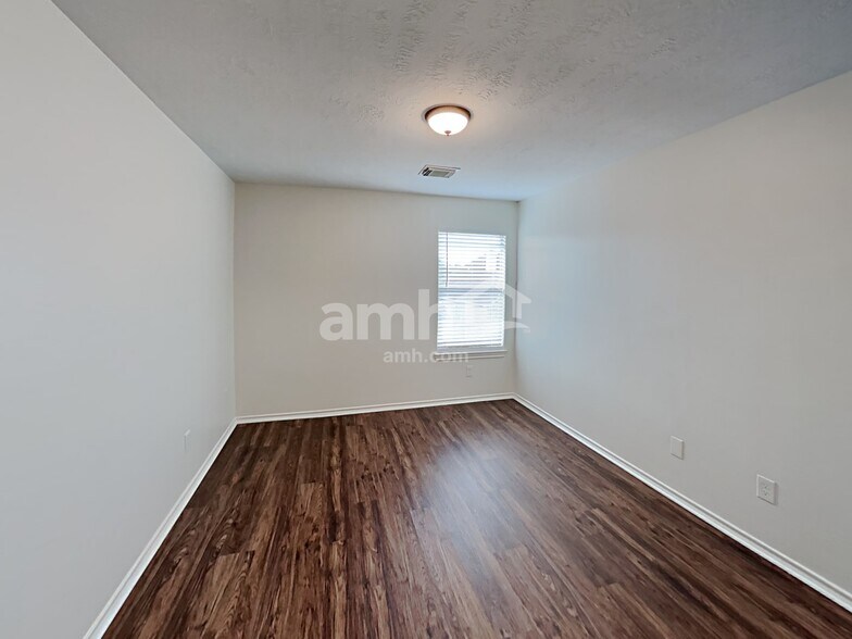 Building Photo - 15334 Sienna Oak Dr