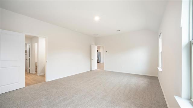 Building Photo - 1900 Sandy Knl Dr