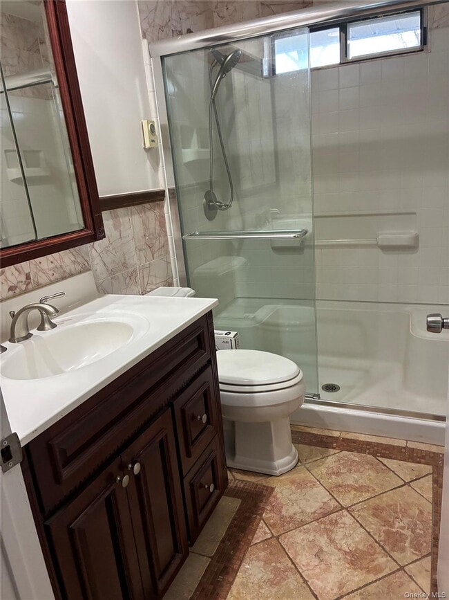 Building Photo - 353 Woodbridge Dr
