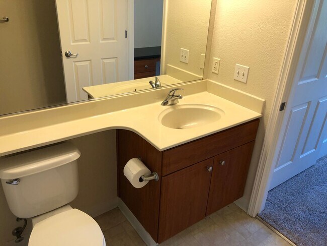 Building Photo - Resort-Style Condo Living at Villa Cortina