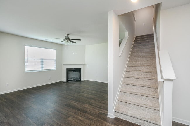 Building Photo - 4027 Abbey Rd