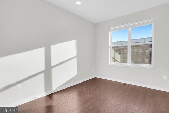 Building Photo - 22954 Sullivans Cove Sq