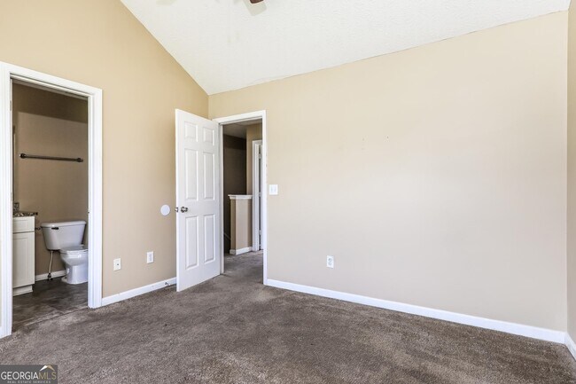 Building Photo - 164 Marsh Glen Dr