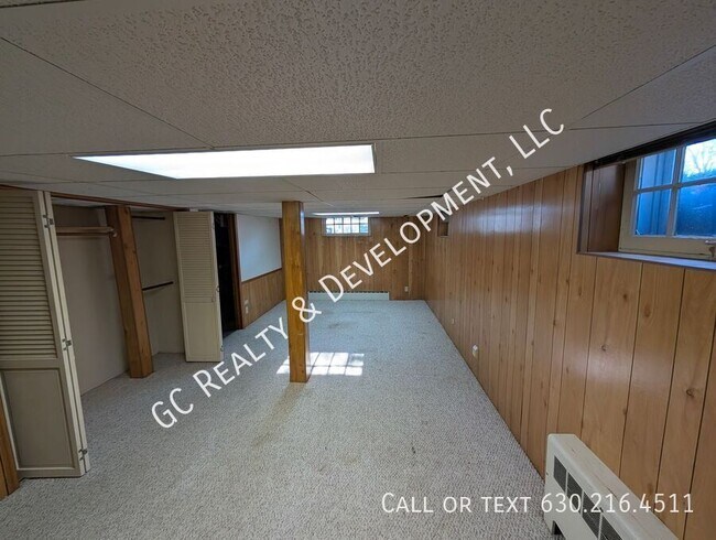 Building Photo - 173 Pomeroy Ave