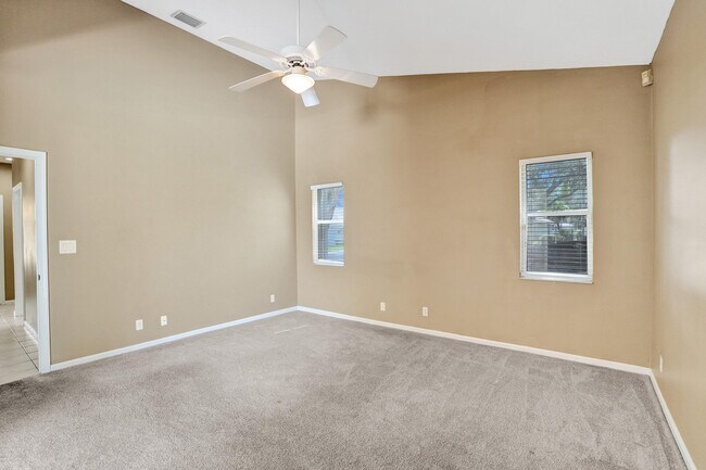 Building Photo - 10304 NW 50th Ct
