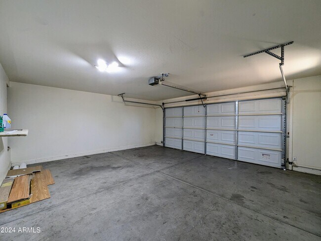 Building Photo - 3715 W Fremont Rd.