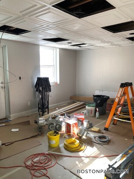 Building Photo - 499 Beacon St