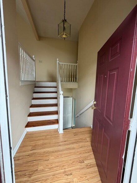 Building Photo - 4213 New Towne Dr