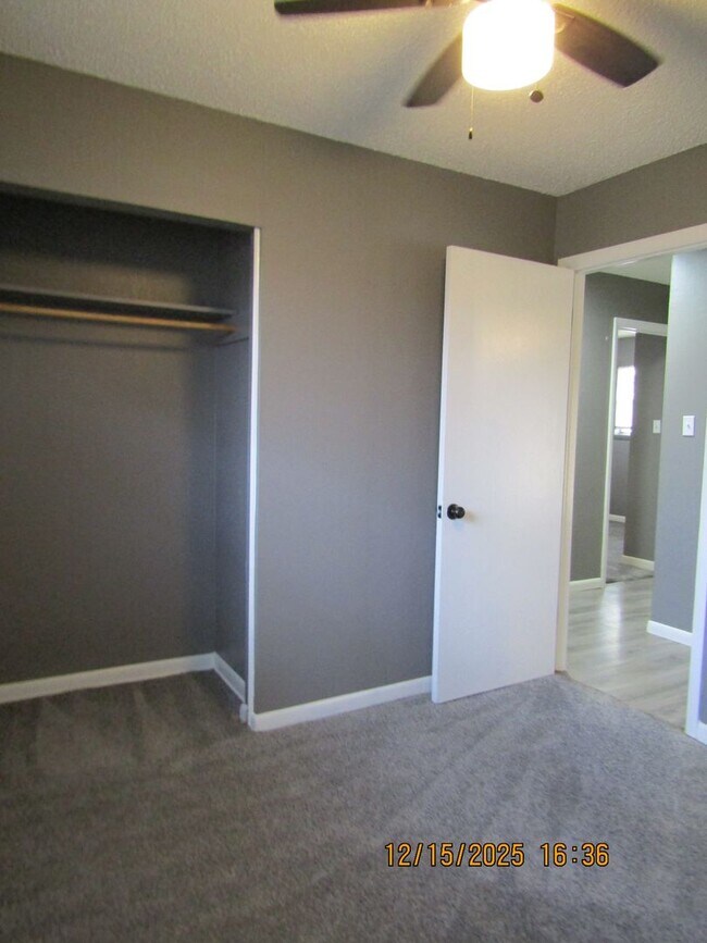 Building Photo - Nice home in the Woodland Hills Area!