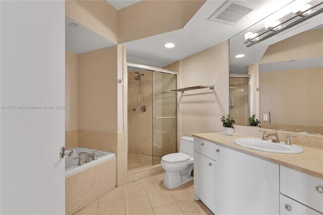Building Photo - 20000 E Country Club Dr