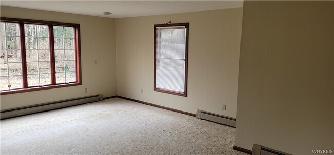 Building Photo - 1028 E Main St