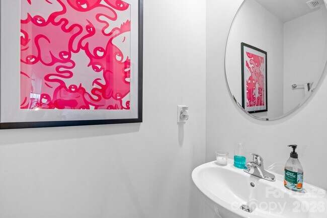 Building Photo - 6312 Cutwater Cir