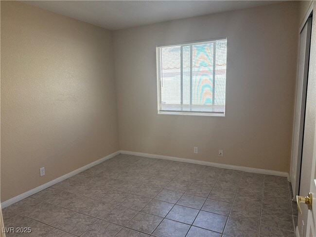 Building Photo - 204 Odyssey St