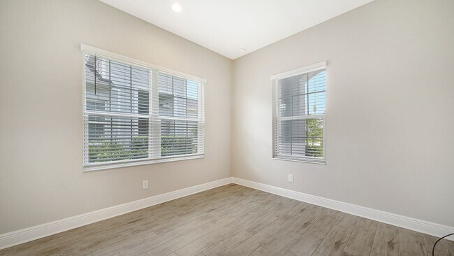 Building Photo - 4720 Willow Bend Ave