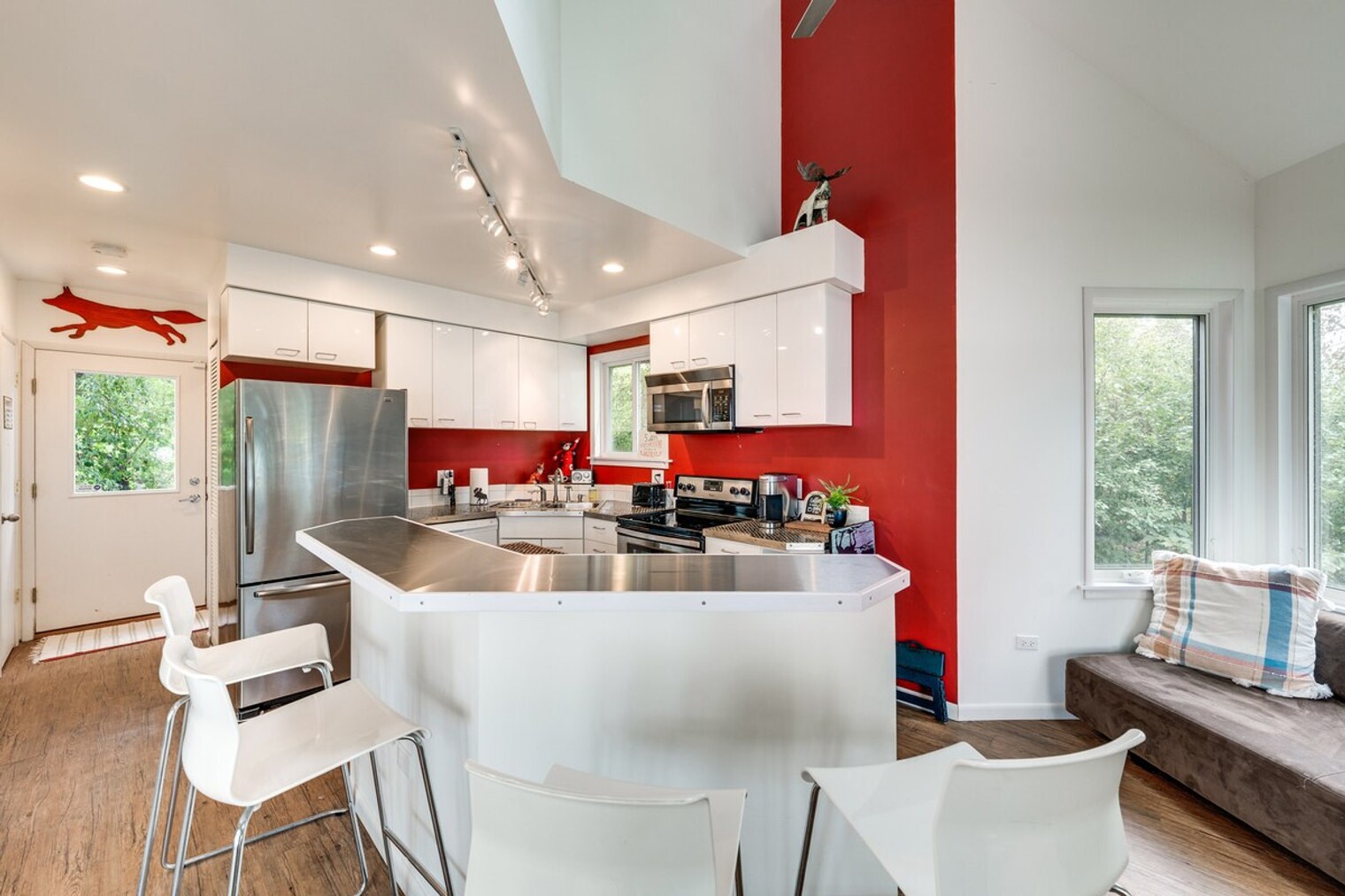 Building Photo - 35831 N Cedar Is