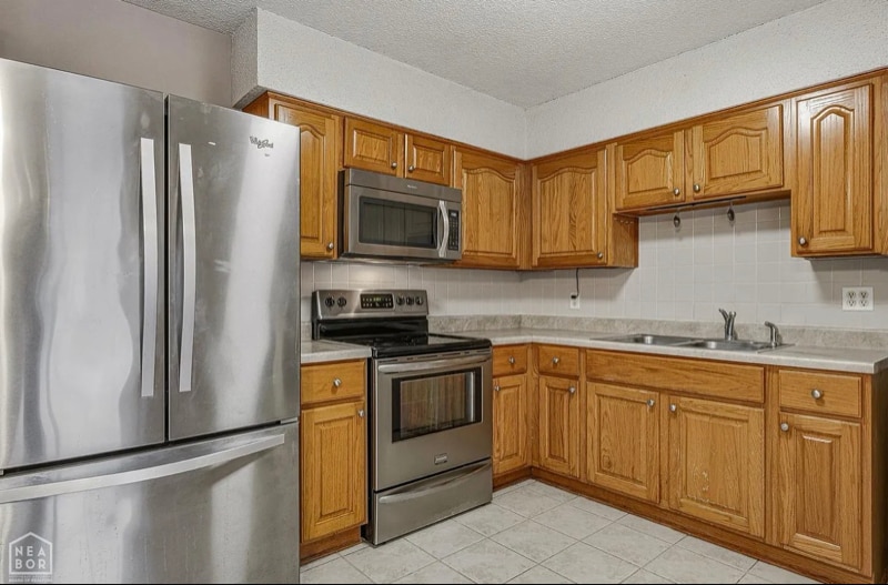 Building Photo - 112 Sparkey Dr