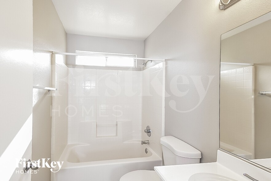 Building Photo - 7841 Olympus Ave