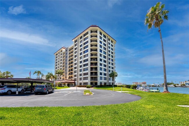 Building Photo - 736 Island Way
