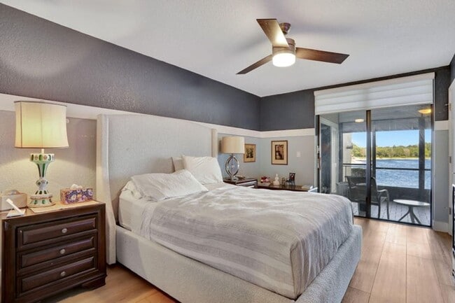 Building Photo - 2850 Carambola Cir S