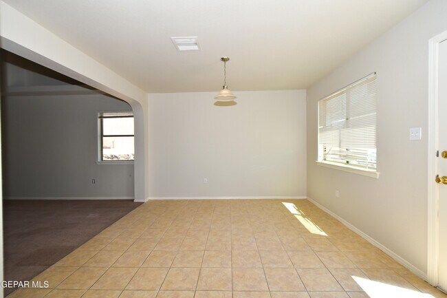 Building Photo - 2508 Sparrow Point St