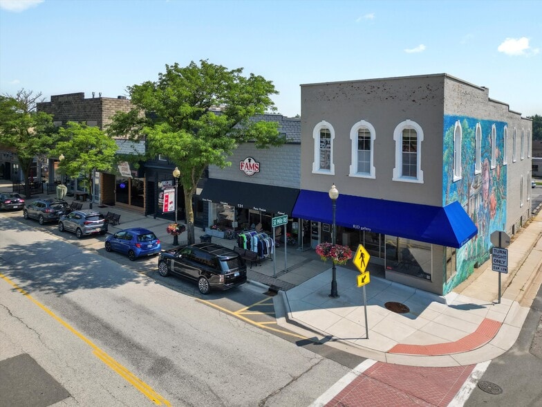 Building Photo - 125 S Main St
