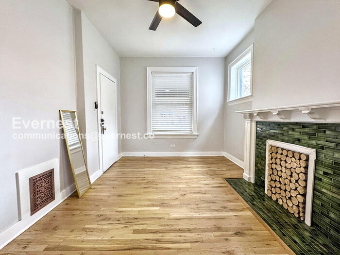 Building Photo - 1147 N Marion St