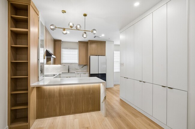 Building Photo - 12707 Boheme Dr