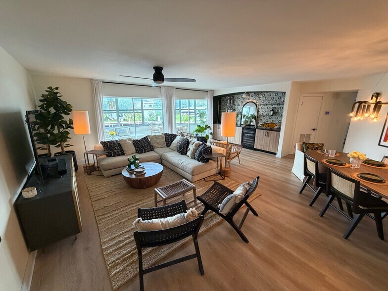 Building Photo - 818 SE 4th St