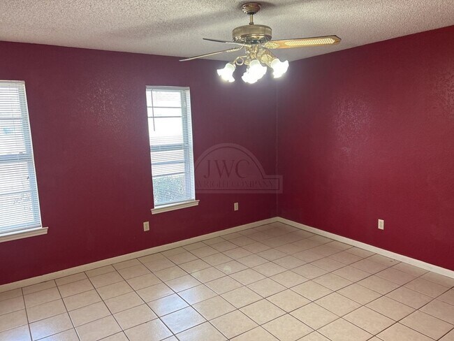 Building Photo - 2608 Jade Rd, Killeen