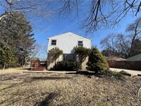 Building Photo - 675 Wright St