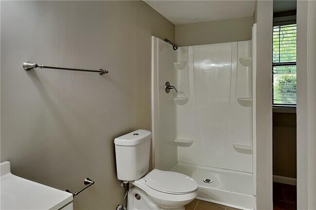 Building Photo - 1341 Rhododendron Dr NW