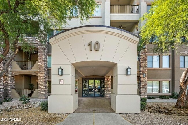 Building Photo - 5450 E Deer Valley Dr