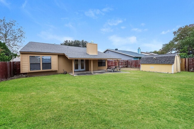 Building Photo - 7519 Branding Trail