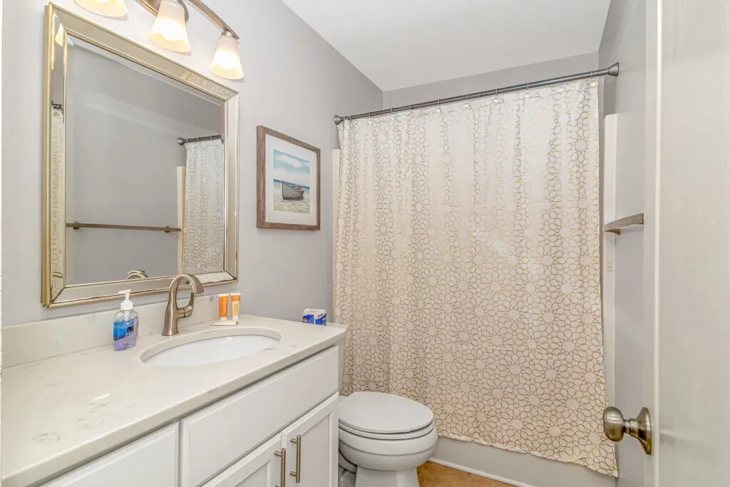 Building Photo - 1426 N Waccamaw Dr