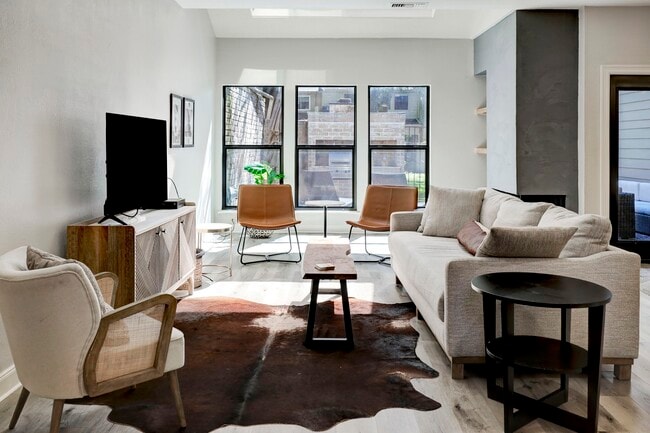 Building Photo - 12625 Memorial Dr