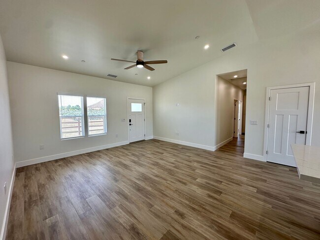 Building Photo - LUXE NEW BUILD ON PROPERTY IN MENIFEE!