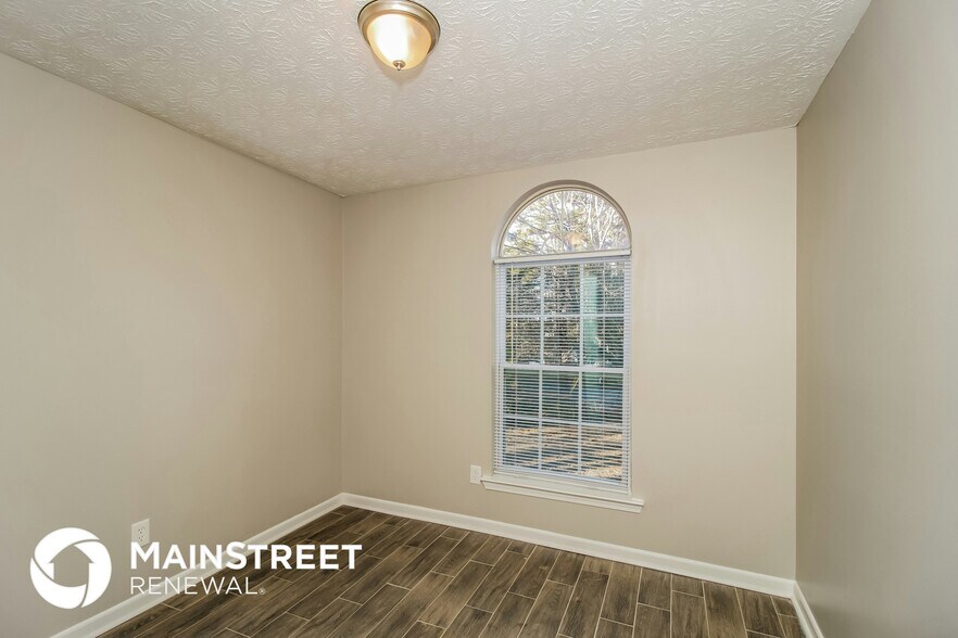 Building Photo - 10416 Larrack Ct