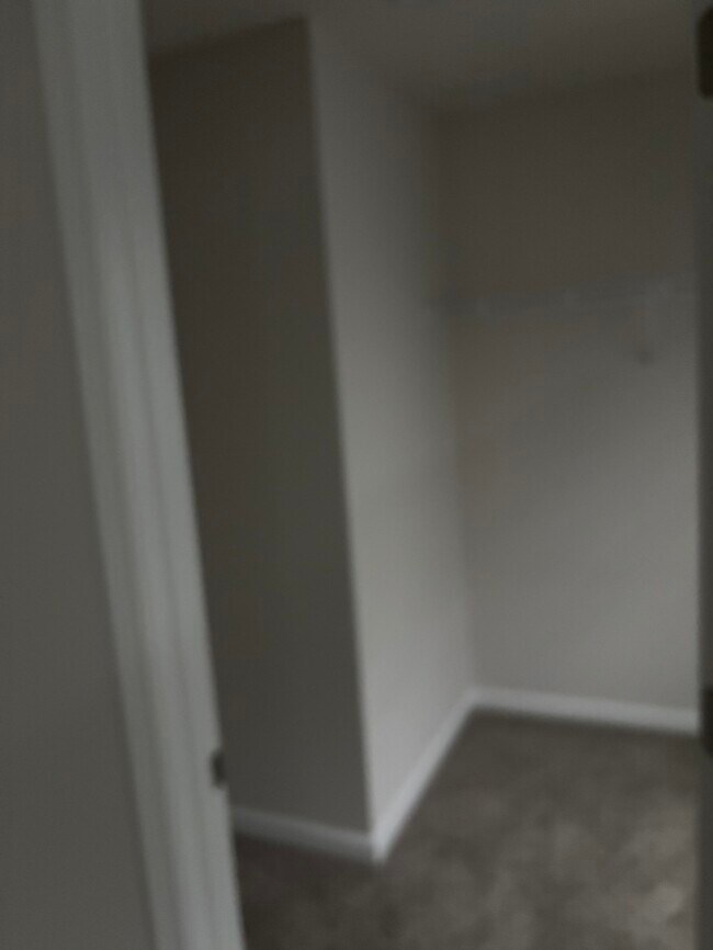 Building Photo - 1057 Field Strip Rd