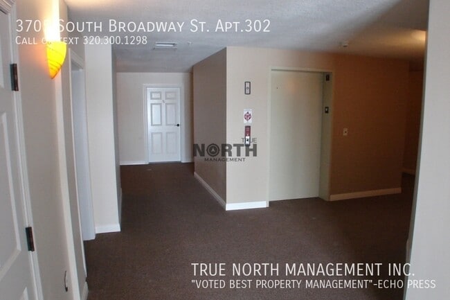 Building Photo - 3705 S Broadway St