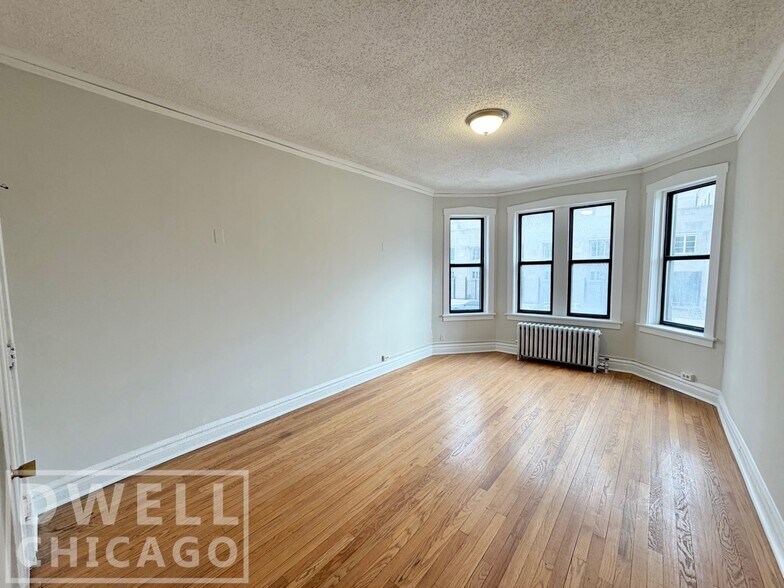 Building Photo - 1510 N Kedzie Ave