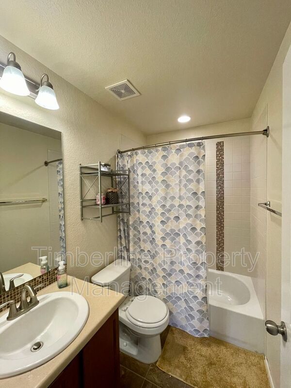 Building Photo - 11505 Wildwood Ridge Dr