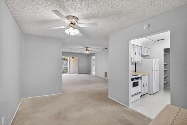 Building Photo - 12416 FL A1AAlt