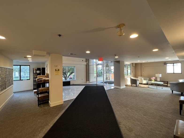 Building Photo - 30 Revere Beach Pky