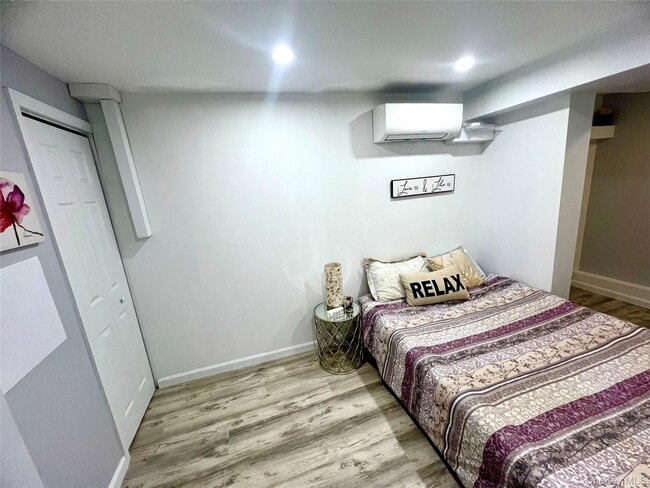 Building Photo - 126 W Main St